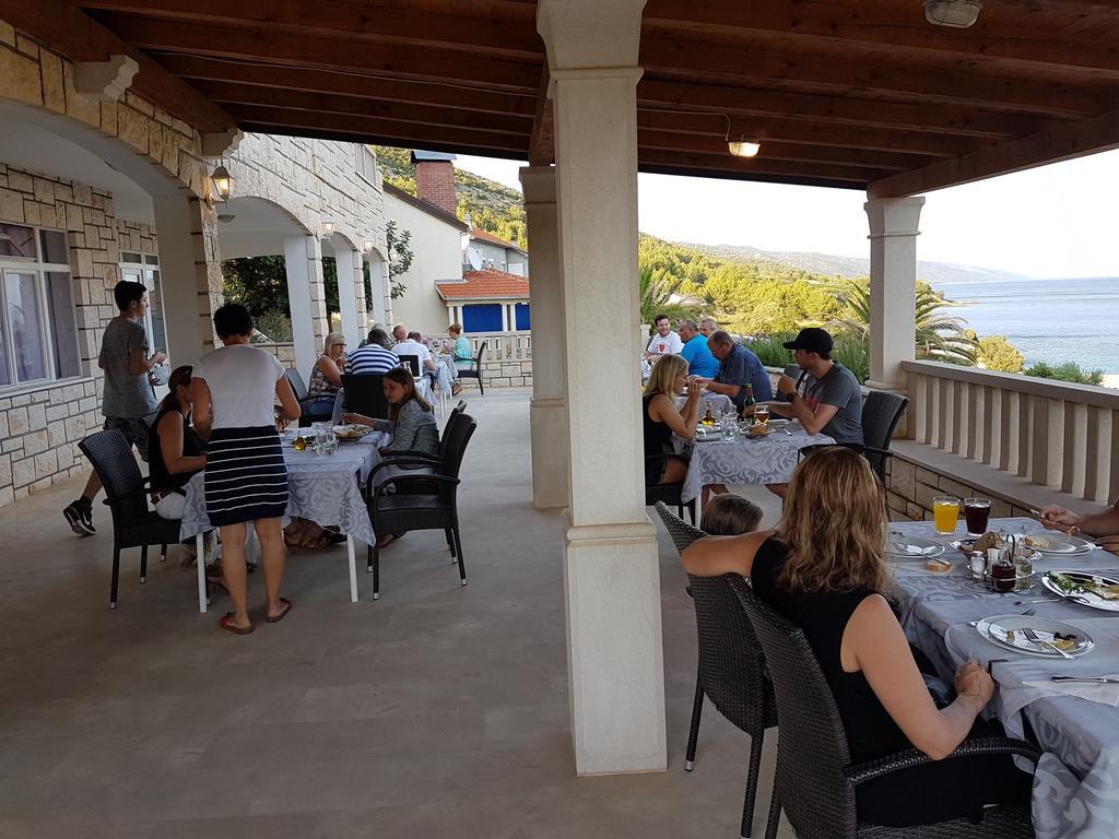 Pansion Braco Bed & Breakfast Zavala Exterior photo